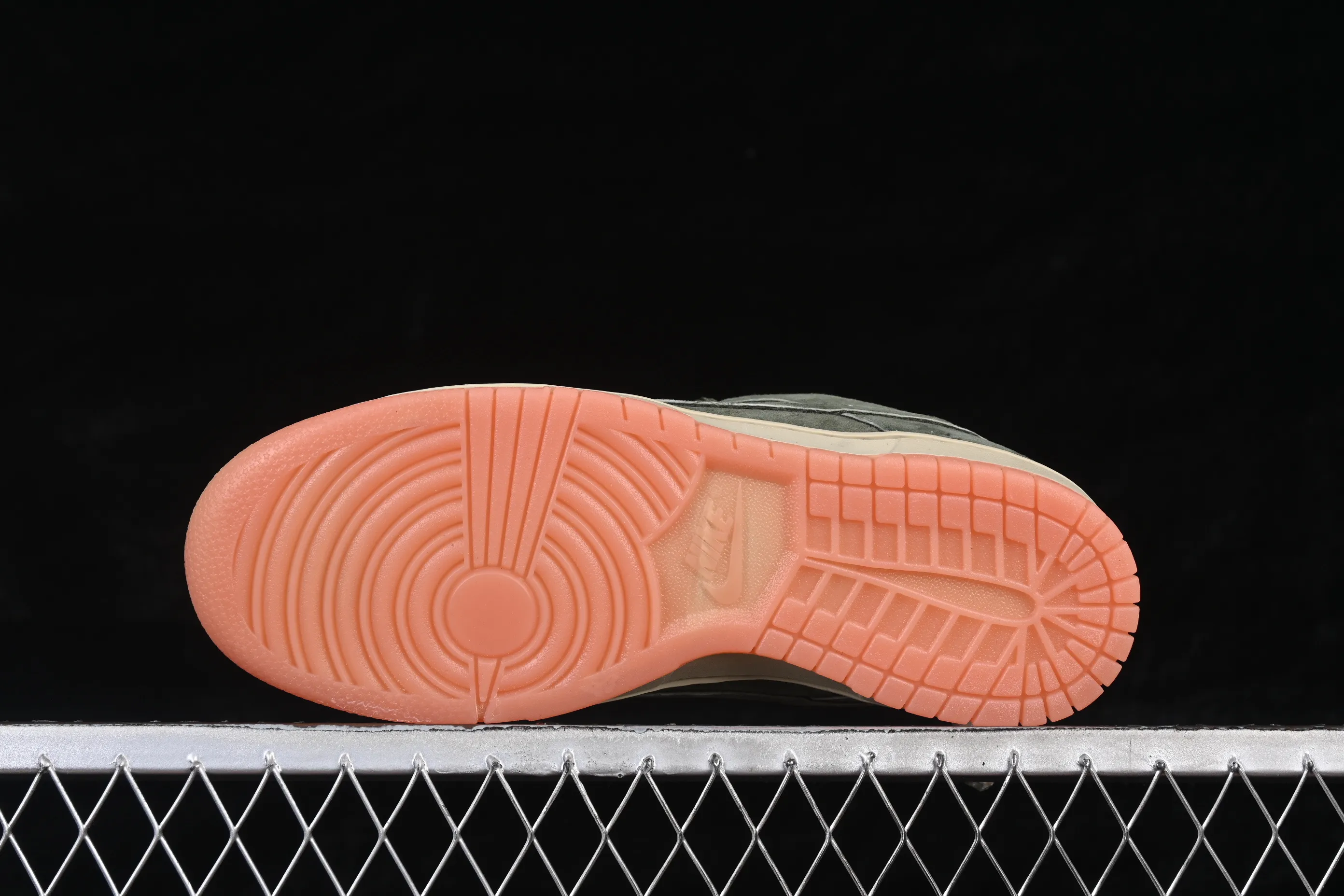 All Categories Nk SB Dunk Series Nk SB Dunk Low Low-top sneakers Nike SB Dunk Low Raw rubber army green SB low-top casual sneakers HJ0367-301